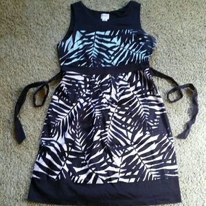 Motherhood Maternity Sleeveless Patterned Dress